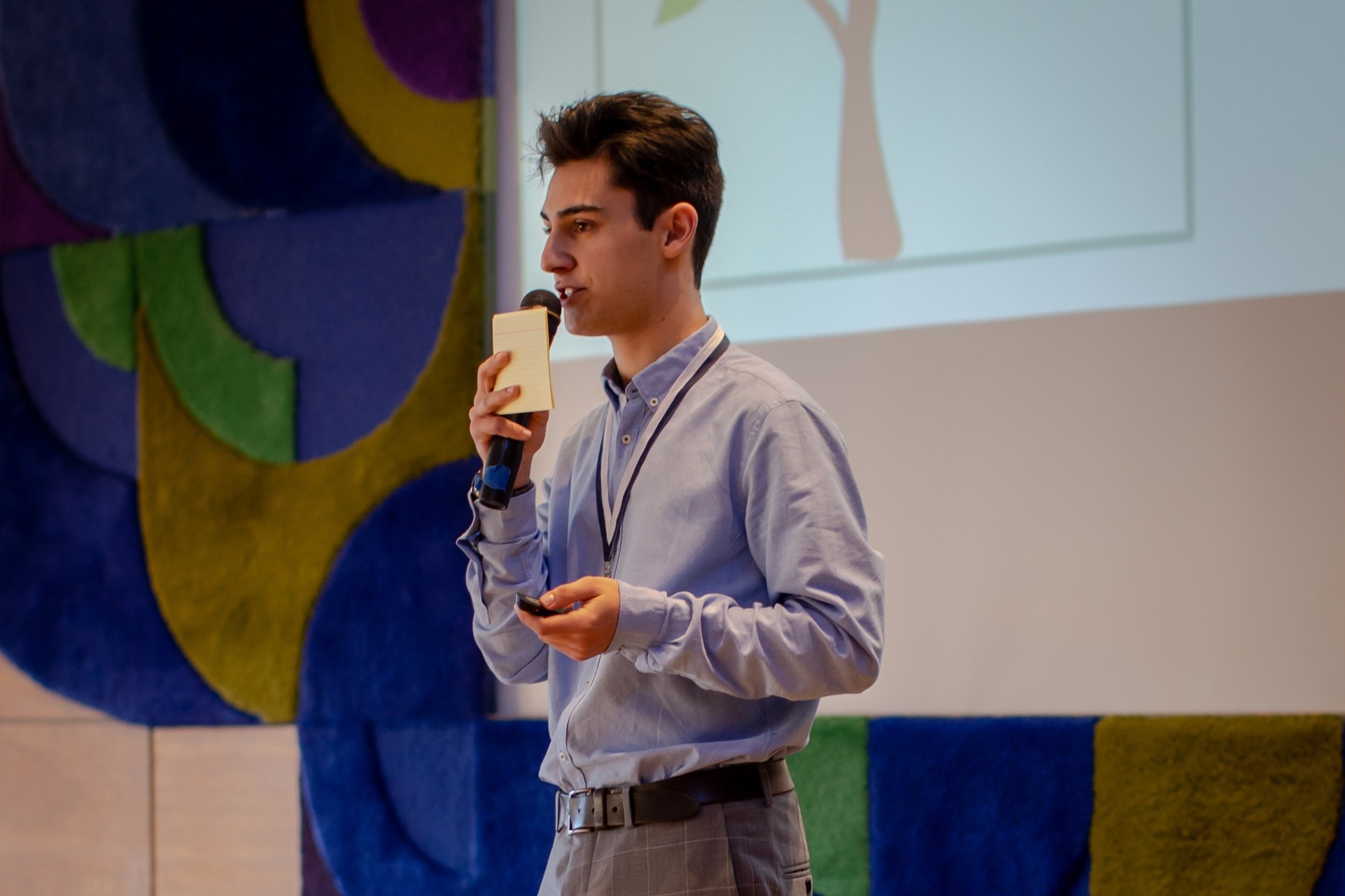  Een presentatie als  student-regent  tijdens ISLI. Oberwesel (Duitsland). (2019) 